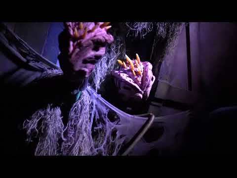 Seeds Of Extinction maze at Halloween Horror Nights 2018, Universal Studios Orlando