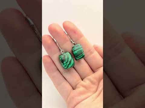 Подарок девушке Серьги серебро с натуральным камнем Малахит природной формы в Подарочной коробочке - фото 2 - id-p2532552481