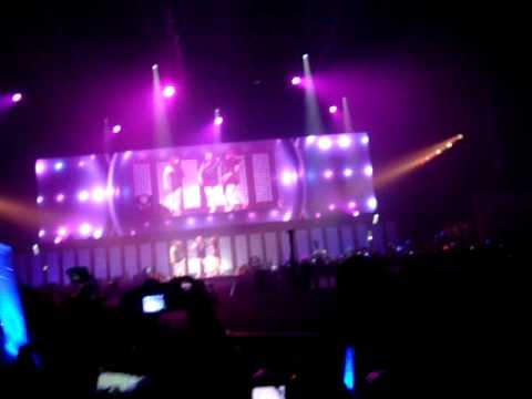 Lady HeeHee + Single Ladies & Crazy in Love SMTown Paris