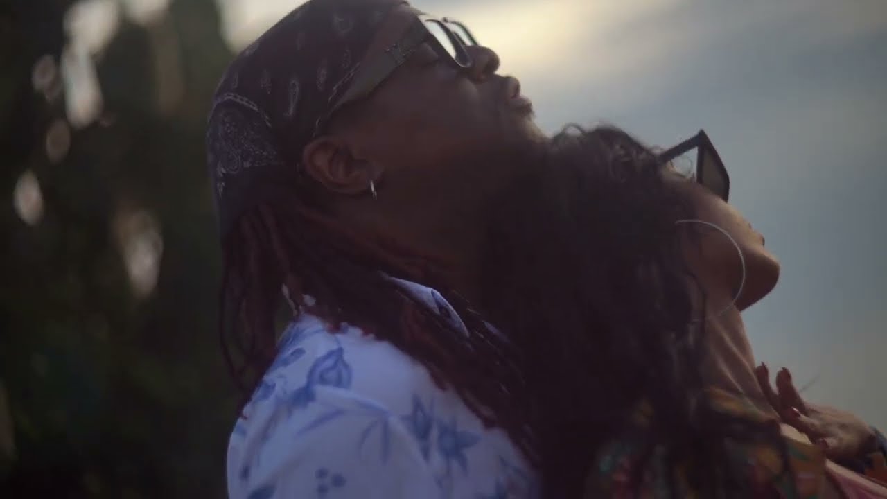 Art & Music Videos — showreel by Alex Stacanov, filmmaker in Rio de Janeiro
