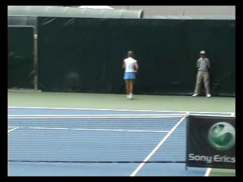 Julia Schruff vs Edina Gallovits Auckland 2010.WMV