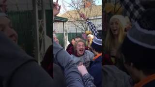 faze tari flip de pe casa