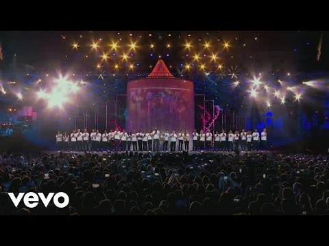 Les Enfoirés - Juste une p'tite chanson (Clip officiel)