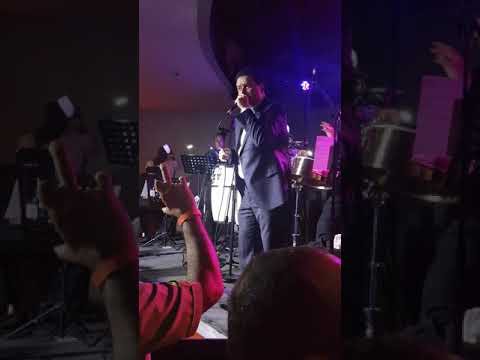 Lalo Rodríguez en Latín Roots - Recuerdos de Escolar