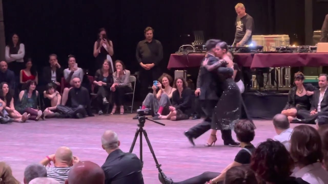 Roxana Suarez y Sebastian Achaval 1/2