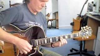 Victor plays "Freddie Freeloader" (M.Davis)