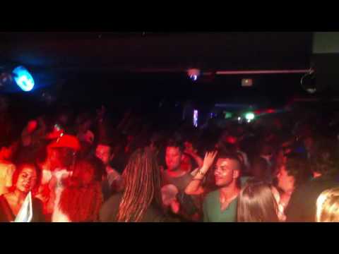 DJ Toots - Live Jump Around