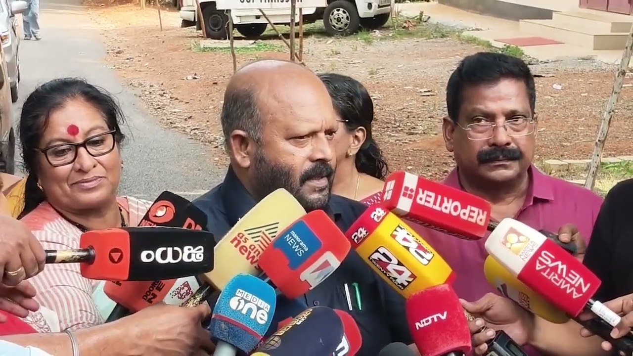 "ഗീതാഗോപിയുടേത് സത്യത്തിന്റെ വിജയം.. നാട്ടിക വർഗ്ഗീ?