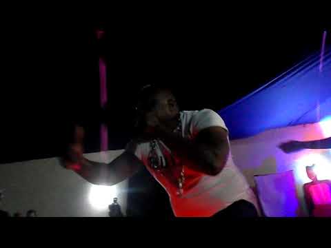 scara chilli ya baba performing live at sunway Martin's place  (team makhubela event