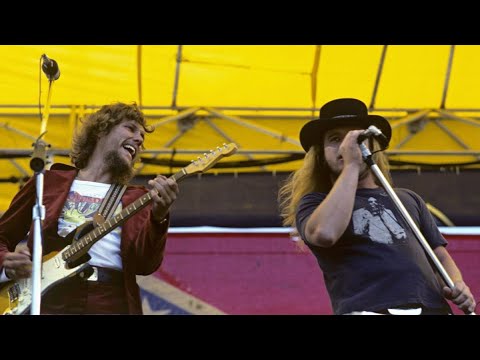Steve Gaines' badass guitar solo - Lynyrd Skynyrd (Live at Oakland Coliseum Stadium, 1977)