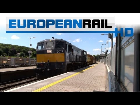 Iarnród Éireann Irish Rail 071 loco 077 + Spray Train passes and stables at Portarlington Station