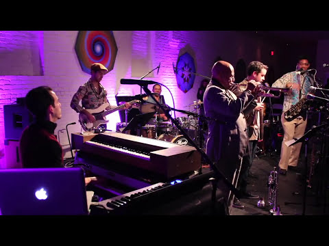 Jesse Fischer feat. Dr. Eddie Henderson & Sly5thAve - Sunburst