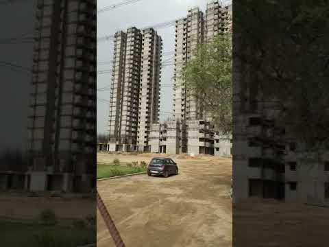 3D Tour Of Pareena Om Apartments