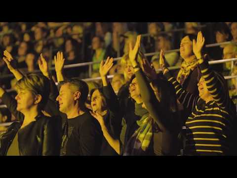 Skac bend Split - Sva je snaga u imenu Isus