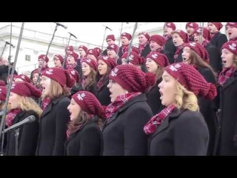 Maroon Minute: Chorale performance at inauguration