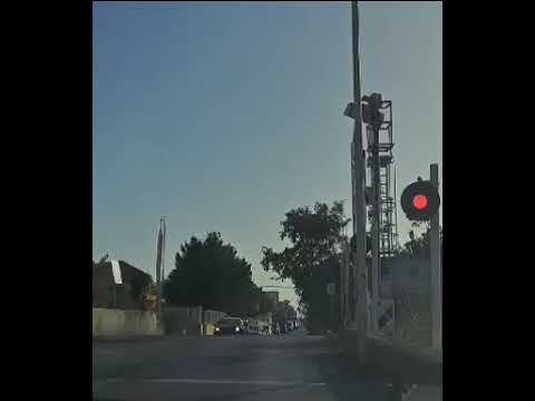 Vittoria, passaggio a livello in tilt