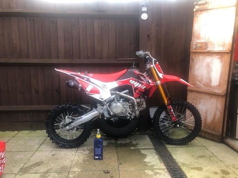 MX with SJ - taking the Welsh Pit Bike 190cc (WPB 190 Beast) for a spin round the field