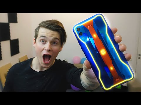 THE SUPER GAMING PHONE! Review + Gameplay | Black Shark 2 PRO