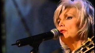 Emmylou Harris ft Beth Nielsen Chapman - Women Rock Concert