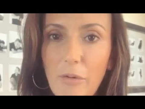 download lagu mp3 mp4 Twitter Talinda Bennington, download lagu Twitter Talinda Bennington gratis, unduh video klip Twitter Talinda Bennington