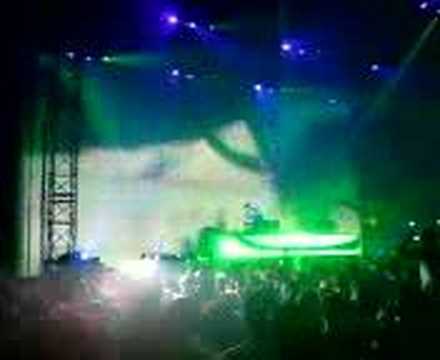 Tiesto / Elements of Life / Vienna 29.6.07 / Contact