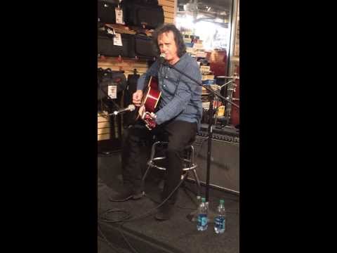 Donovan Sings Mellow Yellow & Explains Song Meaning