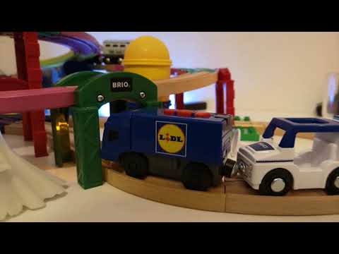 Glow in the Dark, Train  Challenge.,  Thomas ans Friends, Brio Metro Subway Wooden, Railway Video