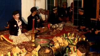 Download lagu wedaring ilmu luhur sastra jendra hayuningrat pangruwating diyu.MOV mp3 Download lagu wedaring ilmu luhur sastra jendra hayuningrat pangruwating diyu.MOV mp3