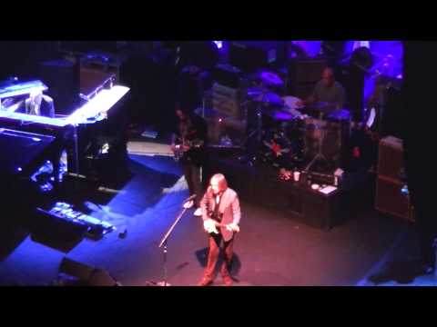 download lagu mp3 mp4 Tom Petty Beacon Theater, download lagu Tom Petty Beacon Theater gratis, unduh video klip Tom Petty Beacon Theater