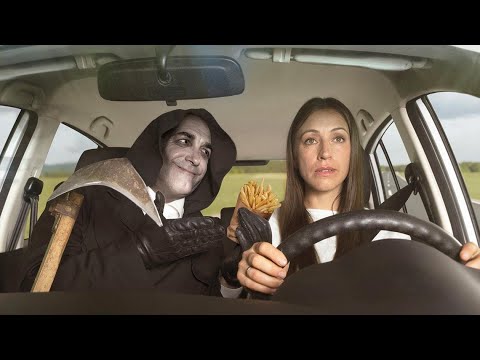 Essen am Steuer? Lass dich nicht ablenken!