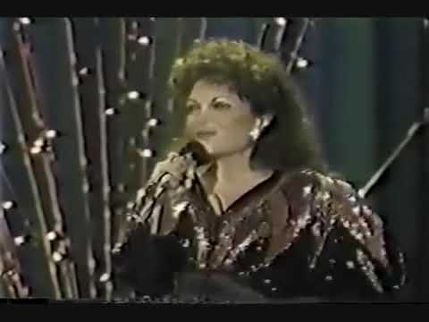 Connie Francis  -  If I Never Sing Another Song Live   Merv Griffin Show   1982