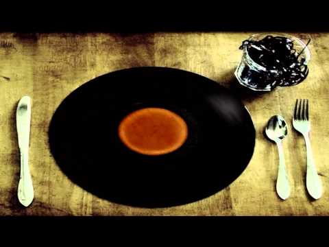 David Vendetta feat. Rachael Starr - Holding On (Moonbeam Remix) / Radio Record Air