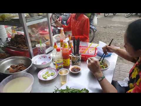 Cambodian Cheap Street Food - Amazing Food In Phnom Penh - Asian Food