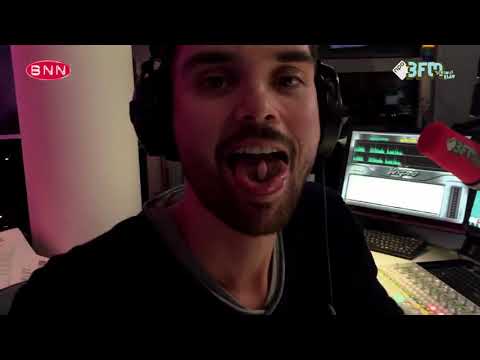 [Dit is Domien] Domien test een pil die zuur omzet in zoet 27-11-2014