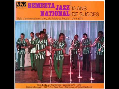 10 Ans de Succes - Bembeya Jazz National Avril 1971 (SLP24)