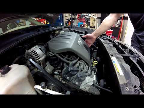 Diagnosis of oil leaks on a GM 3800 V6 - Valve cover gaskets and intake manifold gaskets