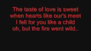 Johnny Cash Ring Of Fire lyrics