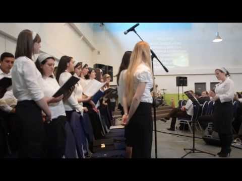 corul mixt lumina lumii: eu si casa mea