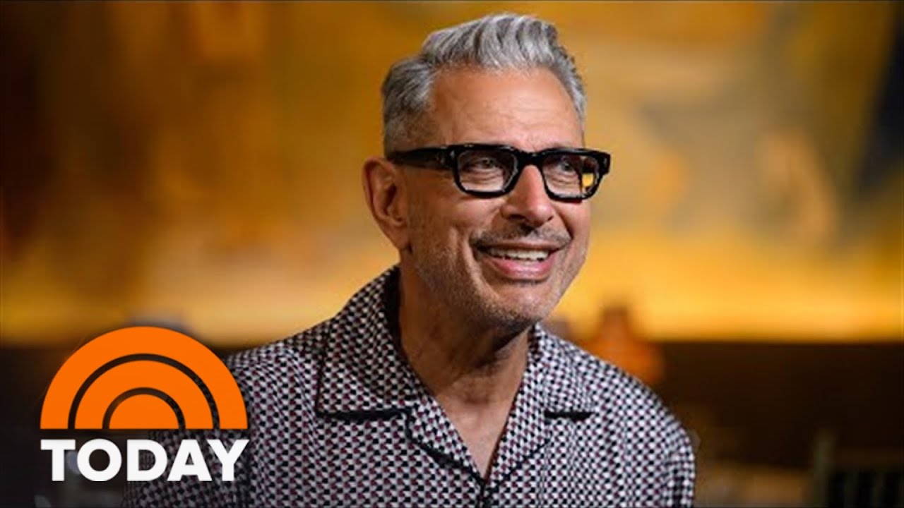 Jeff Goldblum Talks Emotional Cast Reunion On ‘Jurassic Park’