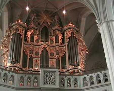 Berlin-Mitte: Choral "Sei Lob und Ehr dem höchsten Gut", Wochenlied 7. Sonntag n. Trinitatis