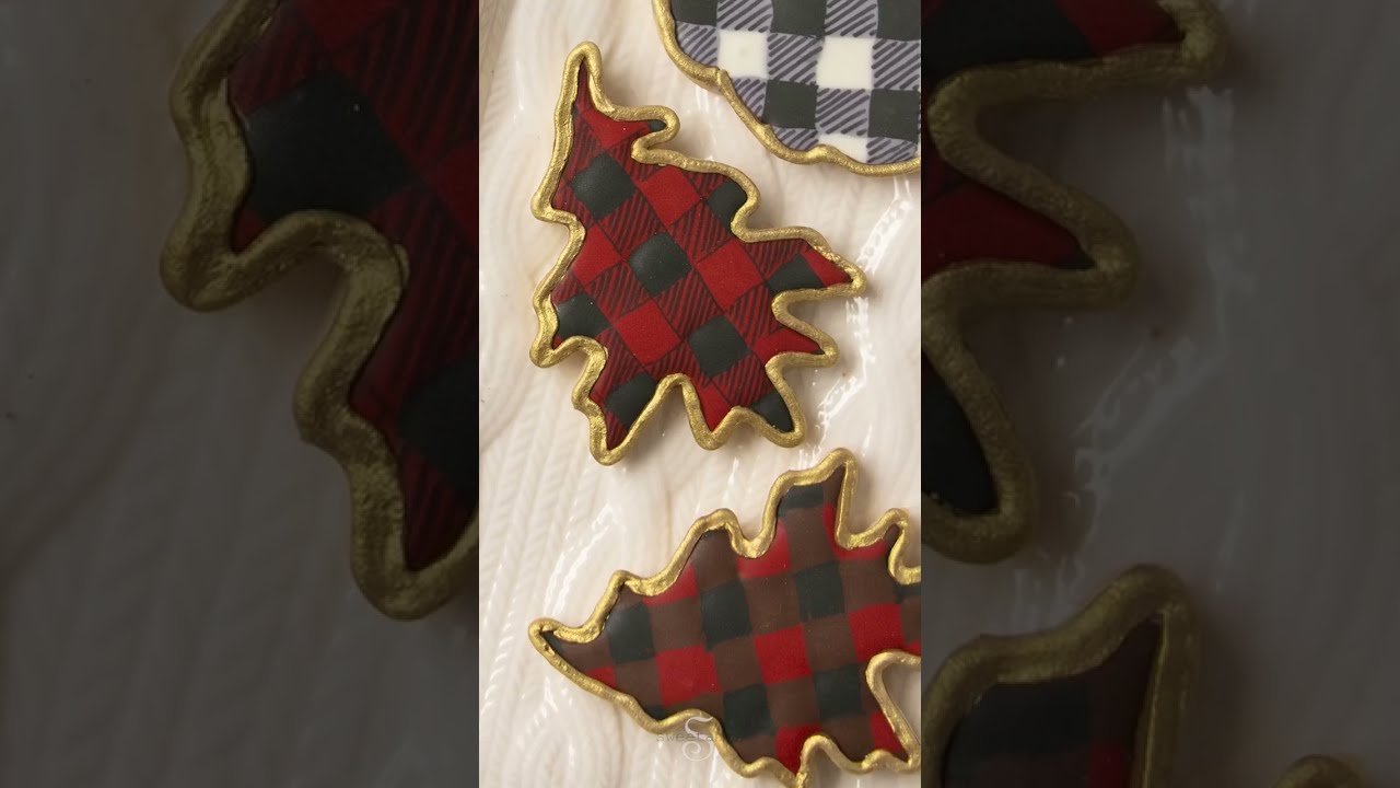 How I decorate fall cookies with plaid icing