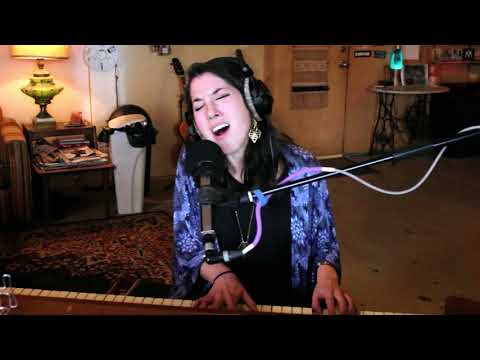 Amber Lit Audio live sessions - Hannah Laine - Cut Your Strings