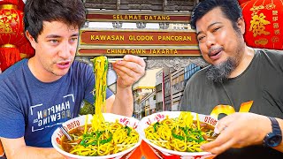 Chinatown Jakarta FOOD HEAVEN!! 10 Indonesian STREET FOODS in Glodok, Indonesia!