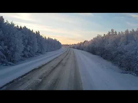 Viagem de ônibus de Saariselkä para o Aeroporto de Kittila, Finlândia