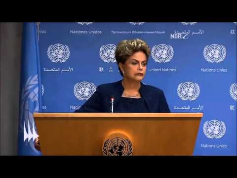 Dilma responde perguntas em inglês