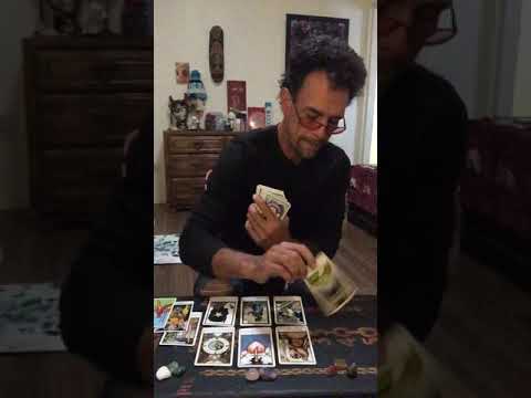 Leo October 2019♌️Singles love 💕 learning about love.