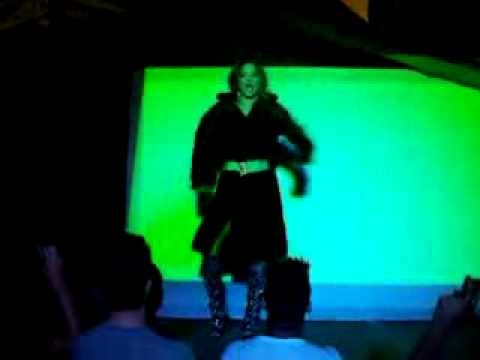 RYCHELLE RHAYRY - NEW SPACE - 12.10.13