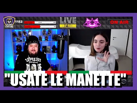 Con le manette fai la combo perfetta!