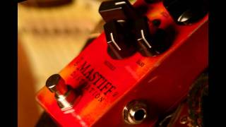 Video thumbnail for Weehbo Effects Mastiff Guitar Distortion by musictoyznetwork rasch