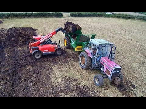 Muck Spreading With Massey Ferguson 390T and Bunning Rear Discharge - Short